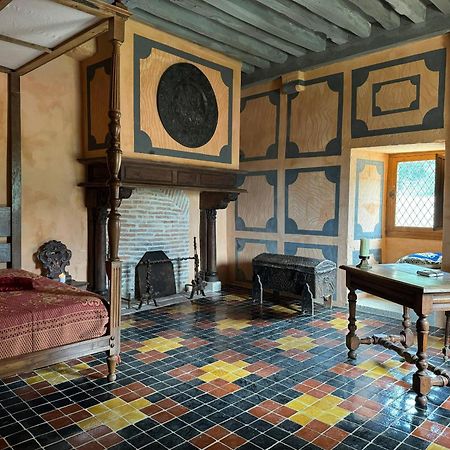 Chateau De Champrenault, Voyagez Dans Le Temps Buitenkant foto